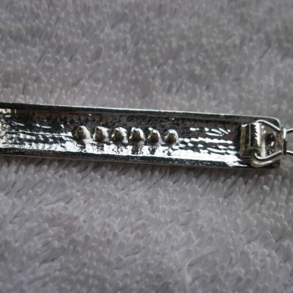 2 Goody Boutique Textured Metal Hair Barrettes Secure Back Clips Stay Tight Gold - Picture 11 of 15